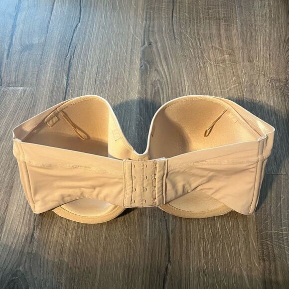 Bali® One Smooth U Underwire 8-Way Convertible Bra DF6562 - Picture 5 of 6